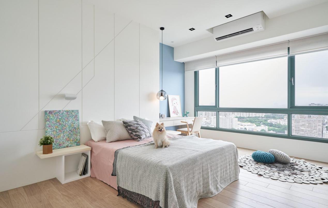 現(xiàn)代簡(jiǎn)約臥室裝修效果圖