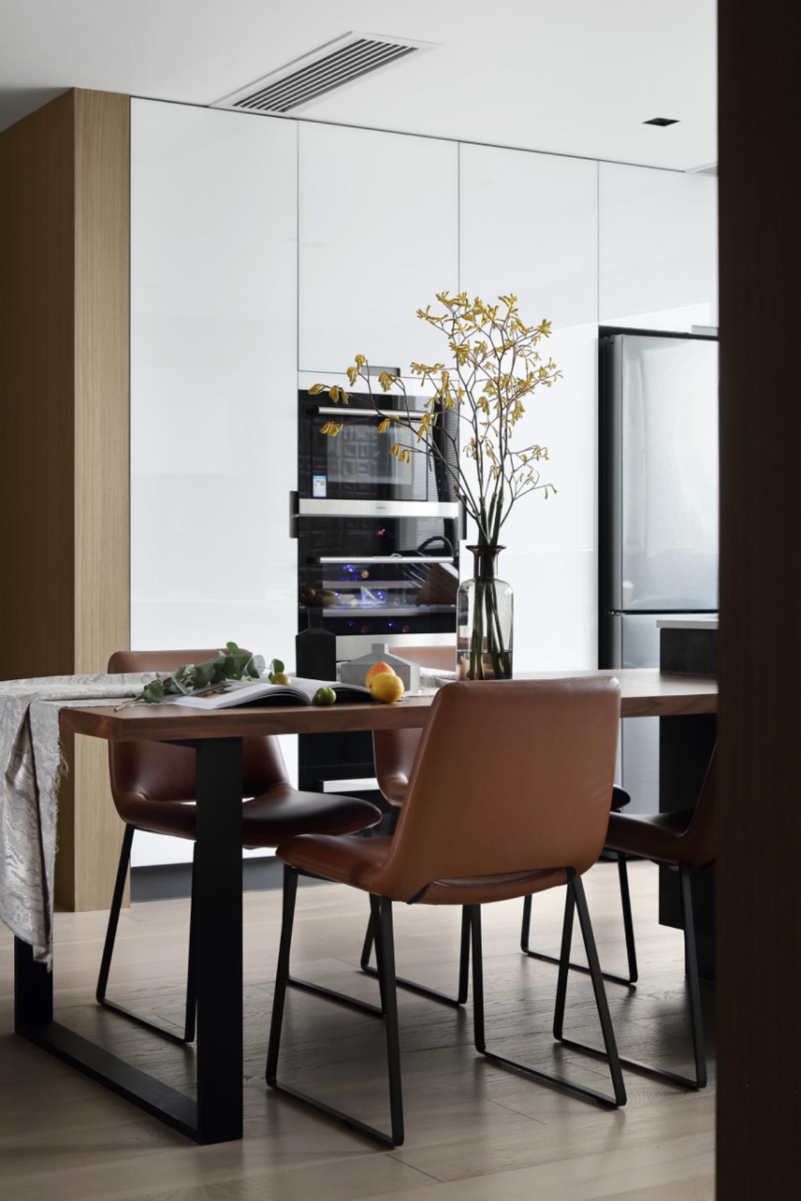 現(xiàn)代簡約裝修效果圖