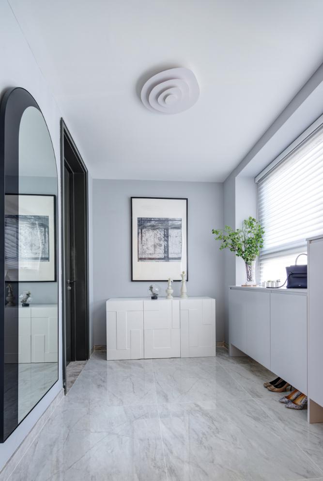 現(xiàn)代簡(jiǎn)約風(fēng)格玄關(guān)裝修效果圖