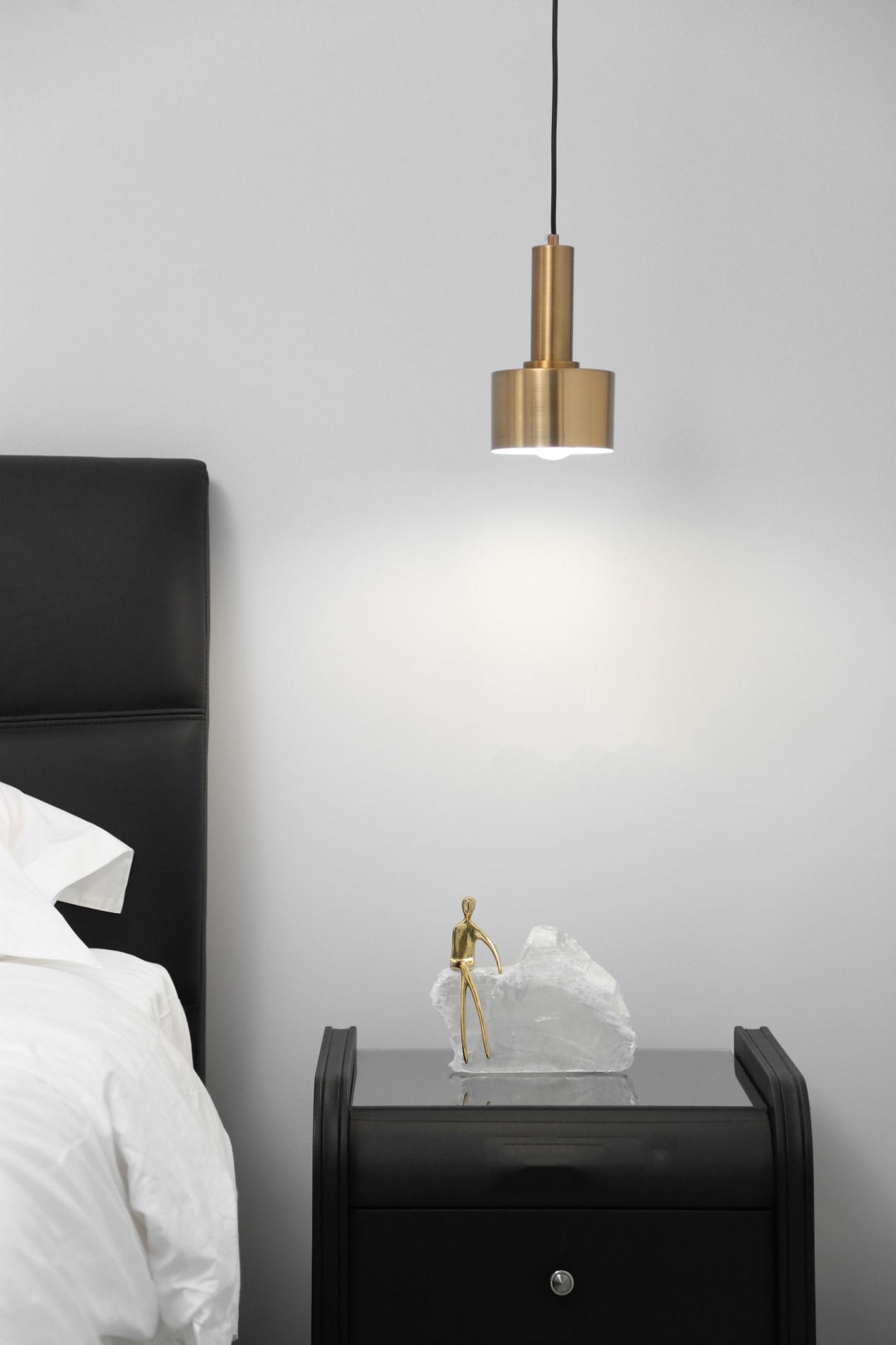 現(xiàn)代輕奢臥室裝修效果圖