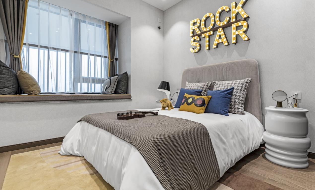 大平層輕奢風(fēng)格裝修效果圖